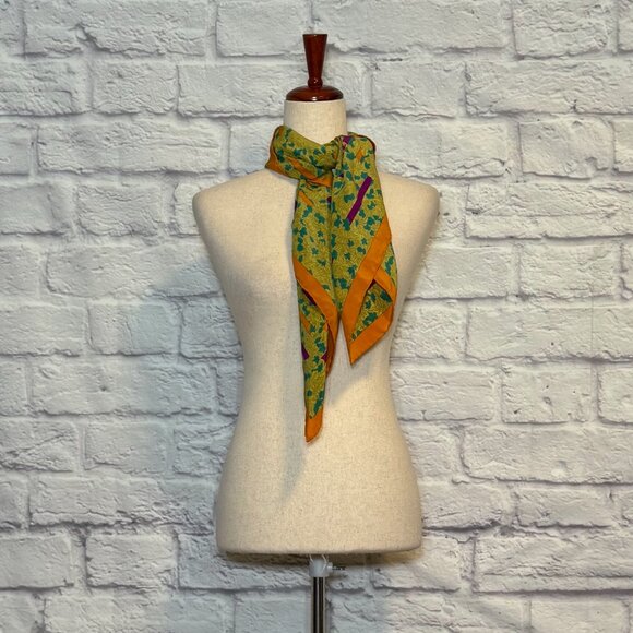 Gucci Silk Leaf Print Scarf - Picture 1 of 7